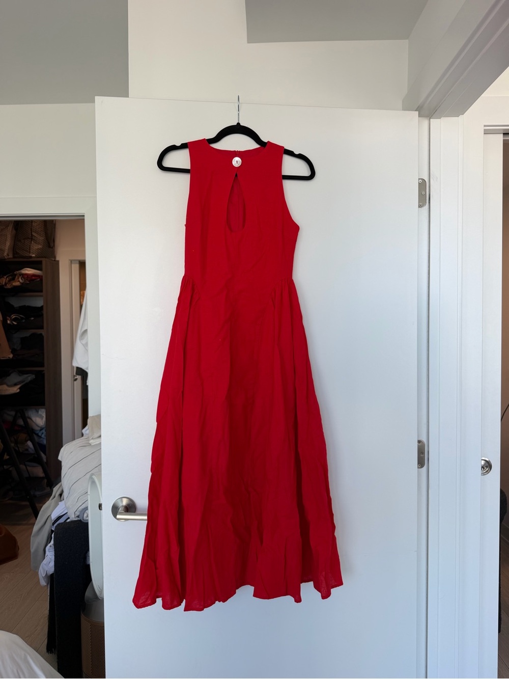 Red Sleeveless Keyhole Dress